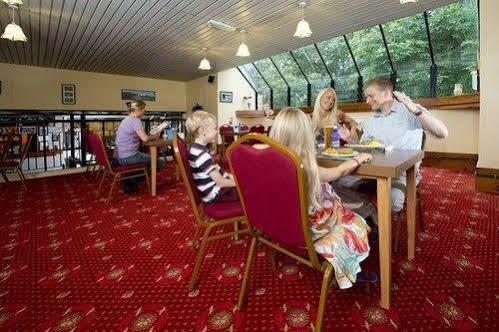 Tolroy Manor Holiday Park هايلي المظهر الخارجي الصورة